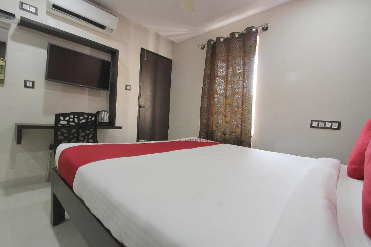 Capital O 70534 Habitat Suites And Rooms บังกาลอร์ ภายนอก รูปภาพ