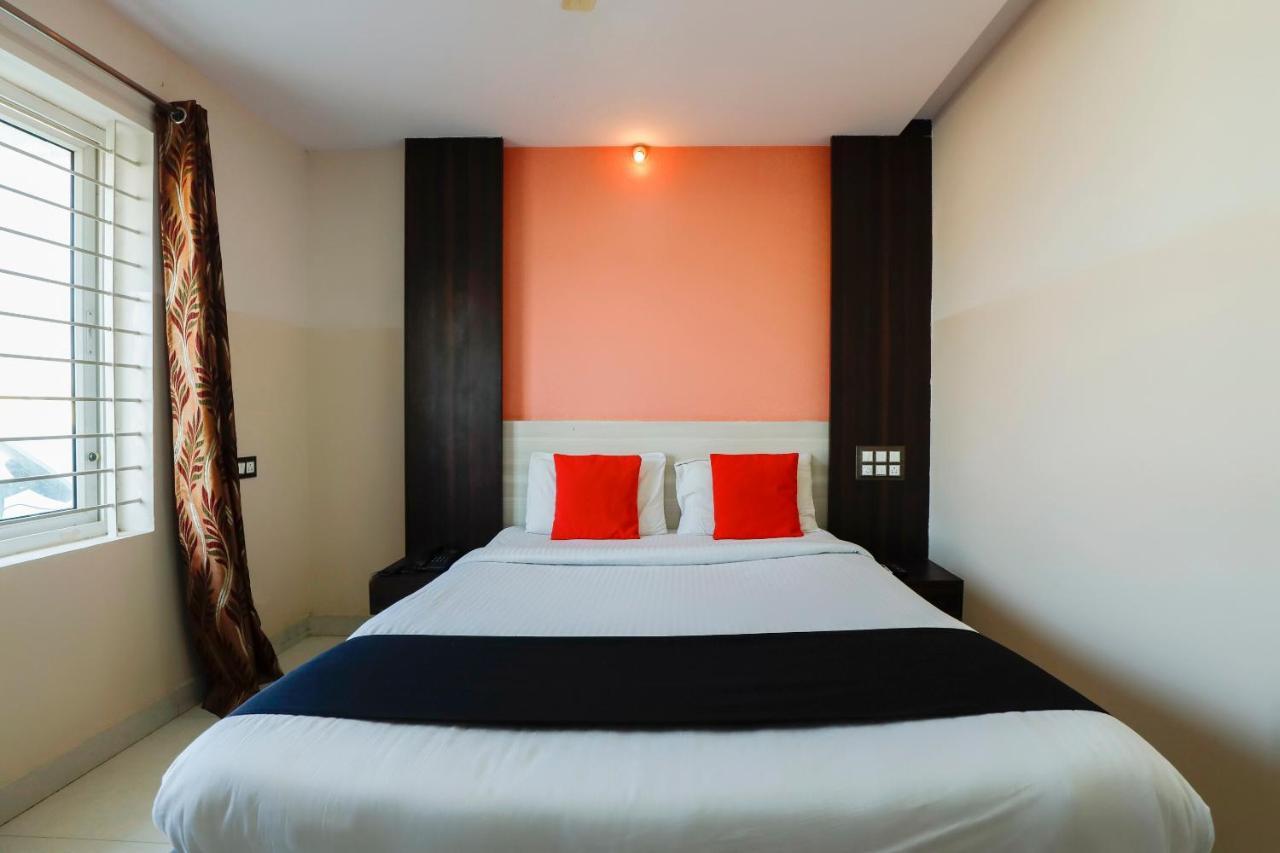 Capital O 70534 Habitat Suites And Rooms บังกาลอร์ ภายนอก รูปภาพ