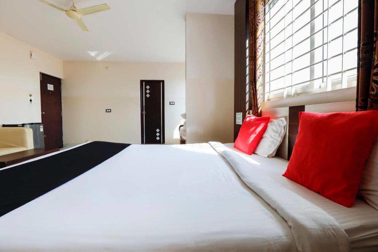 Capital O 70534 Habitat Suites And Rooms บังกาลอร์ ภายนอก รูปภาพ